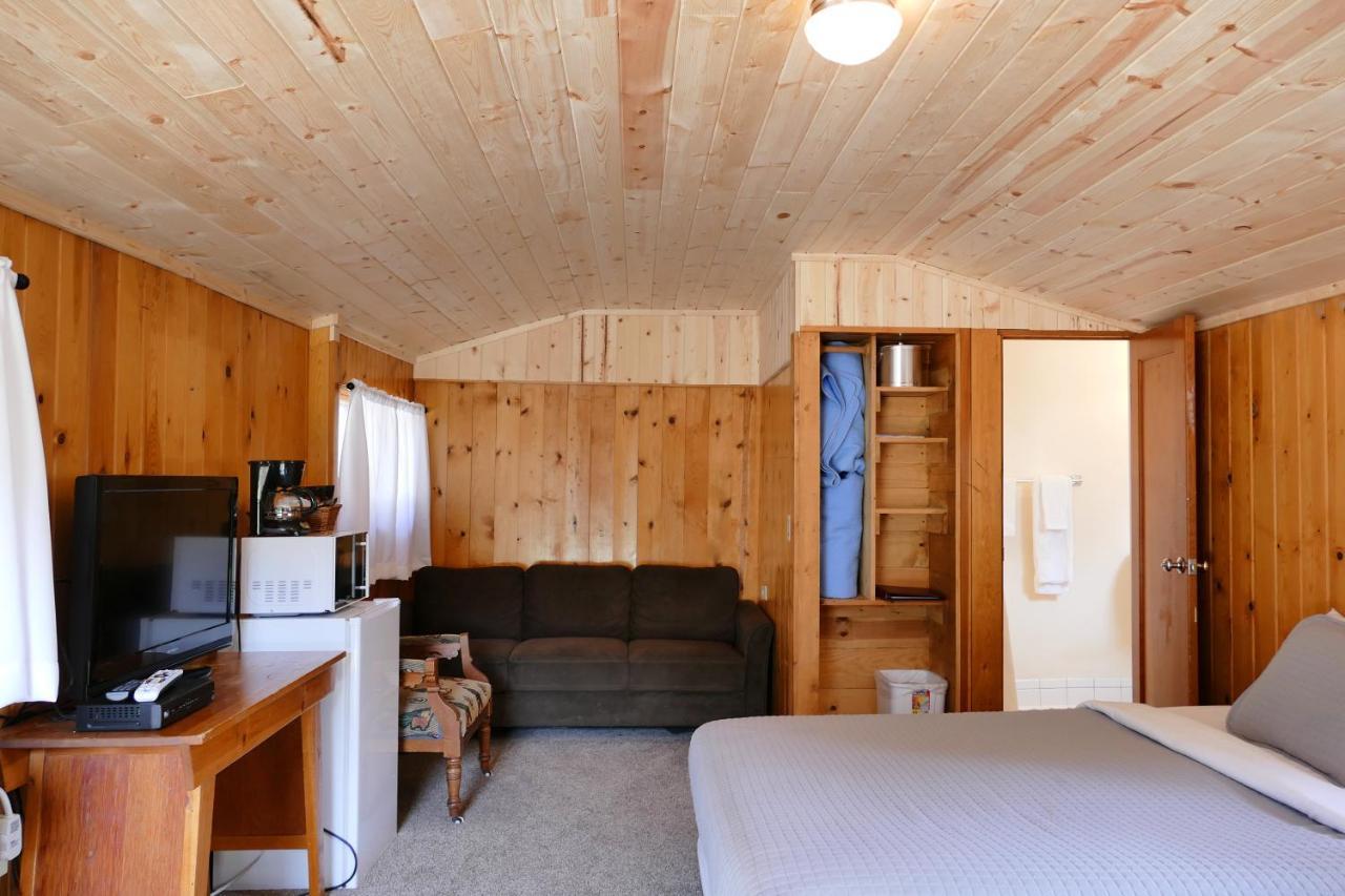 Trail Shop Inn Wapiti Esterno foto
